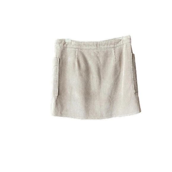 Corduroy front zipper beige mini skirt. Size large. - Picture 3 of 4